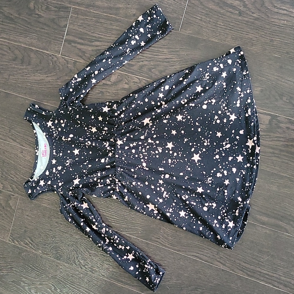 Girls dress